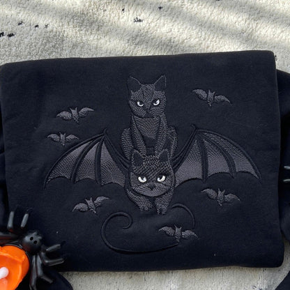 Embroidered Halloween Black Cat Sweatshirt, Halloween Tee,Bats Shirt Dark Humor Gothic Style Bat Tee,Top Cat Lover Gift,Trendy Spooky Season