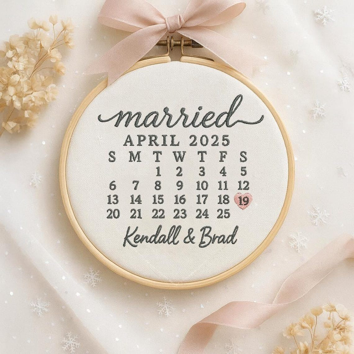 Married Ornament Ornament Calendar Gift - Personalized Calendar Ornament Wedding Gift - Custom Wedding Date Anniversary