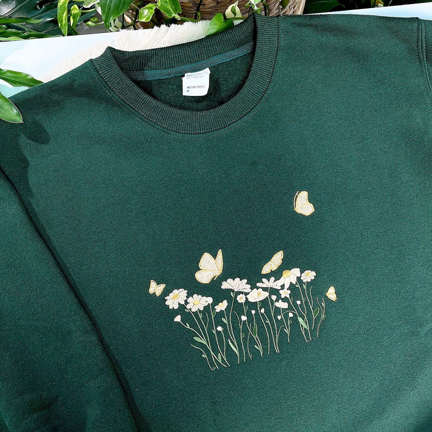 Daisies And Butterfly Embroidered Sweatshirt - Best Gift For Girl