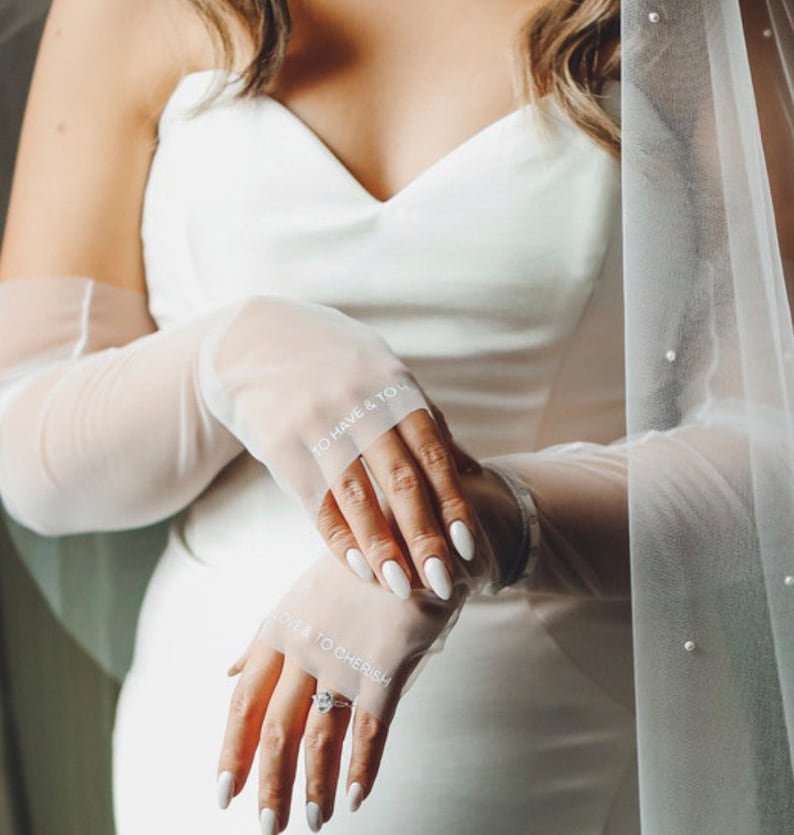 Custom Bridal Gloves, Personalized Tulle Fingerless Sleeves, Elegant Wedding Gloves