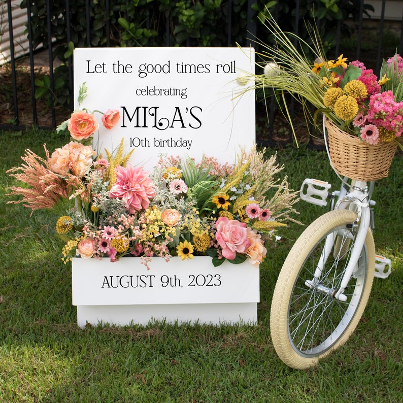 Custom Flower Box Welcome Wooden Sign, Personalized Wedding Decor, Floral Welcome Board For Ceremony