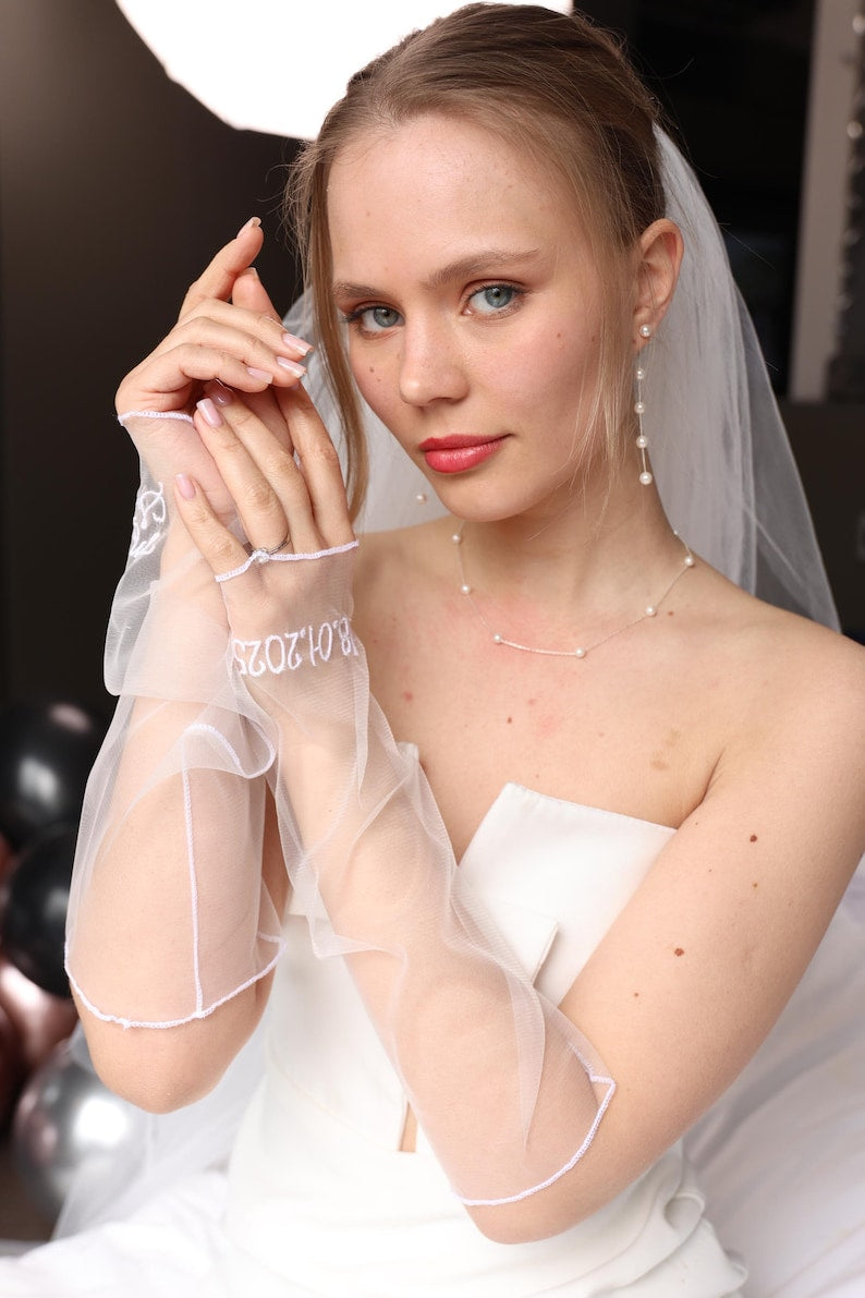 Custom Bridal Gloves with Embroidered Name & Date, Fingerless Tulle Wedding Gloves, Elegant Handmade Bride Accessory